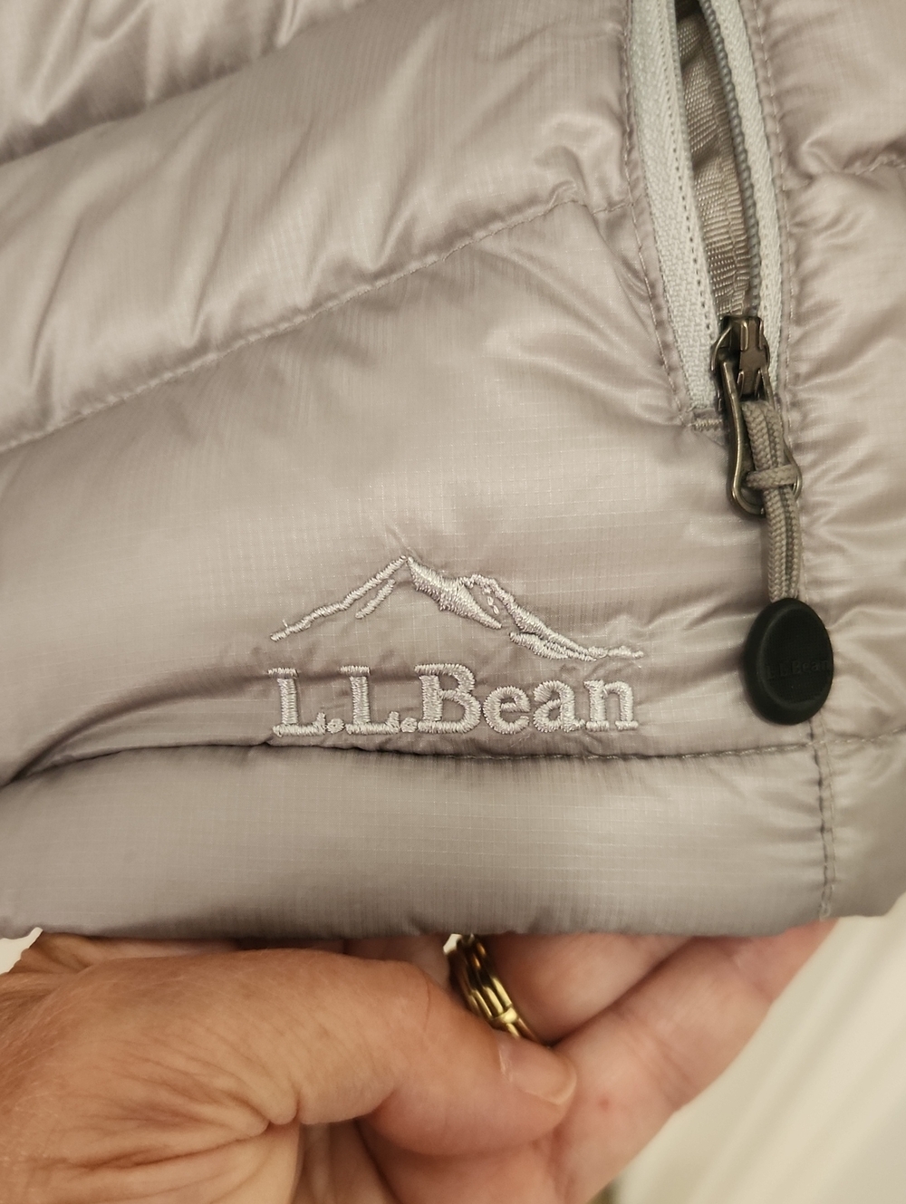 L.L. Bean Women's Grey Down Jacket Coat With Hood Size Large - Picture 7 of 13